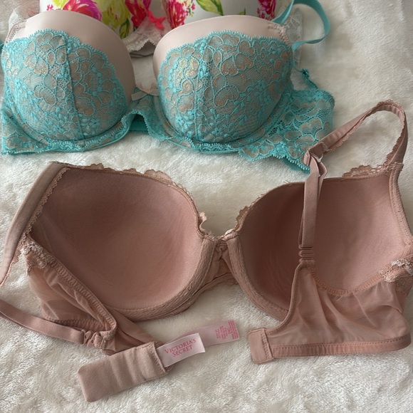 Victoria’s Secret Bra Bundle - Picture 2 of 6